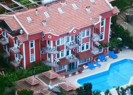 Red Rose Hotel 2*