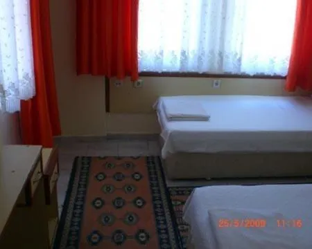 Otel Red Rose