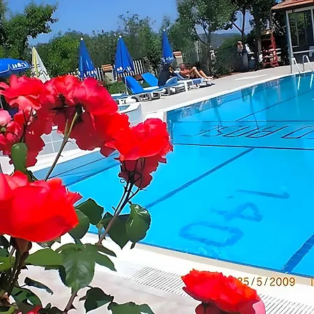 Red Rose Otel 3*