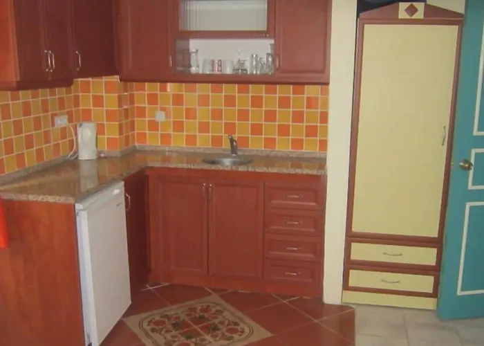 Red Rose Szálloda 3*