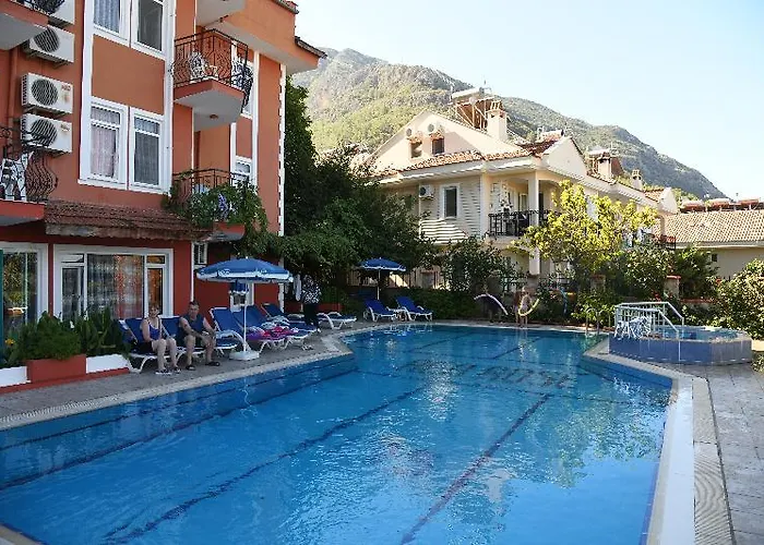 Red Rose 3* Oludeniz